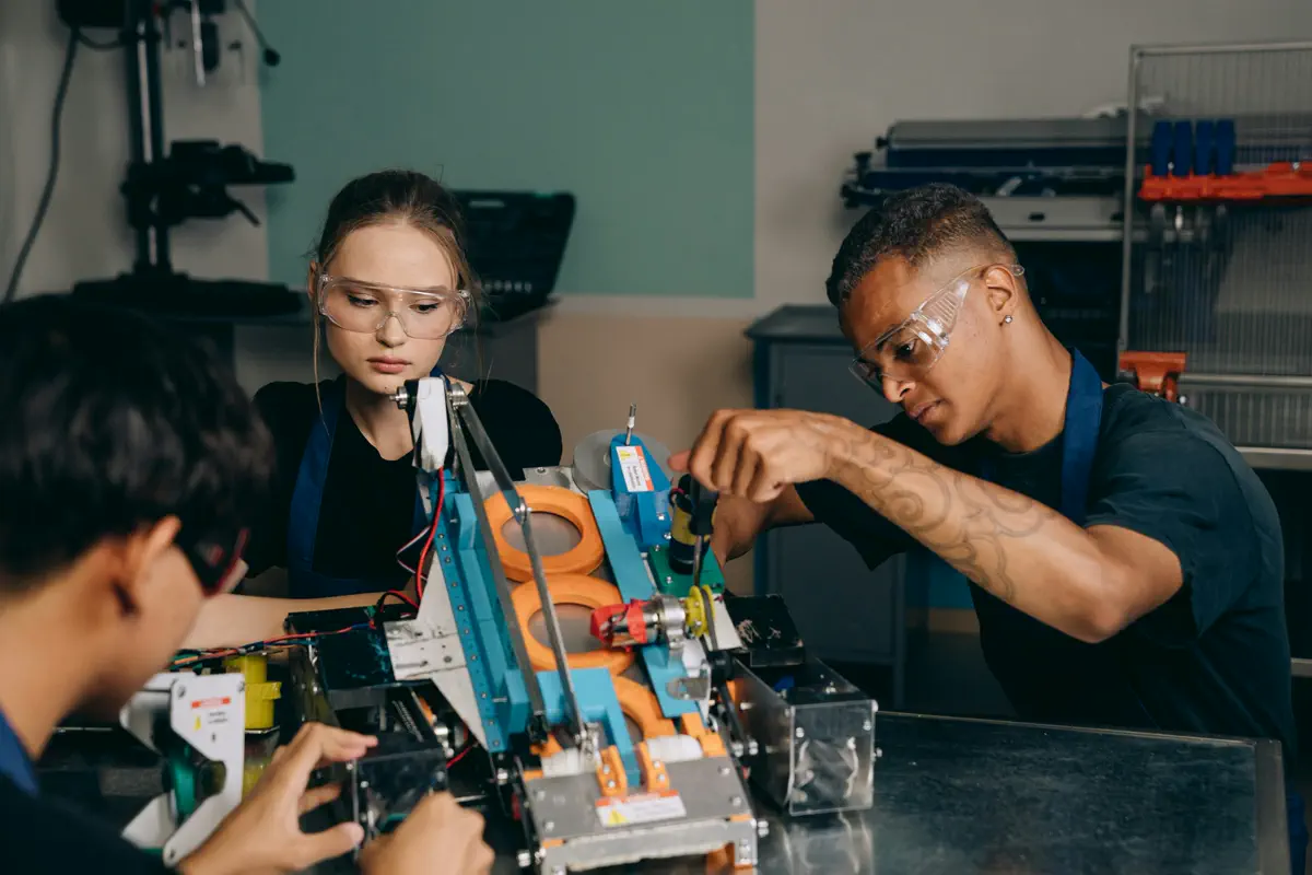 Top 5 Team Building Ideas for Engineering Teams