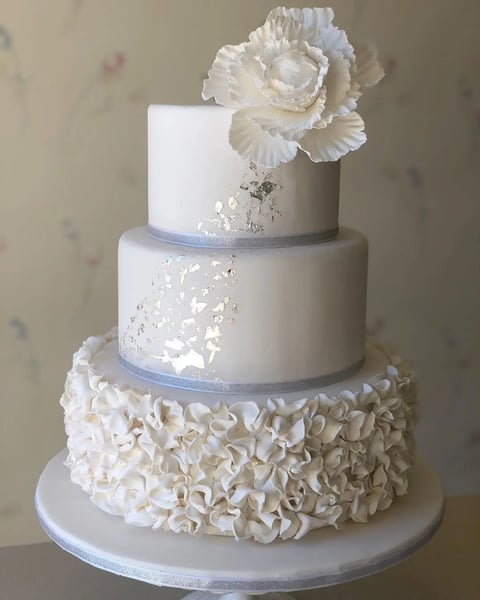Custom Fondant Wedding Cake Priced per Slice with Delivery – Bakeries – photo 2