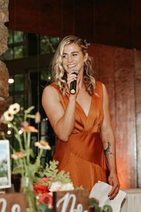 On-Location Wedding Makeup for the Full Bridal Party Day Of – Beauty