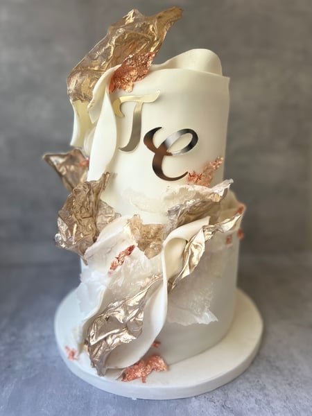 Custom Fondant Wedding Cake Priced Per Slice, Tasting Included – Bakeries – photo 3