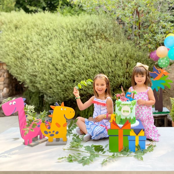 Dinosaur Party Dessert Table Setup – Decoration – photo 4