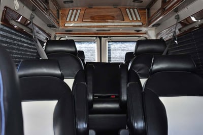 8 Passenger Executive Van Chauffeured Rental for Parties & Events – Transportation