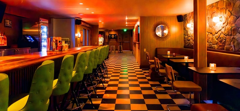 Retro 1970s Lounge Bar Party Space with Skee-Ball and Taps – Venues in San Francisco – photo 2
