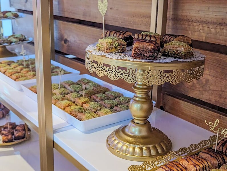 Classic Pistachio Baklava for Wedding Dessert Tables, per Piece – Bakeries – photo 4