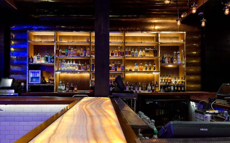Private Cocktail Bar Event Space with Marble Bar and DJ Booth – Venues in San Francisco