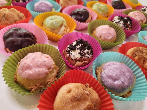 Assorted Mini Cream Puff – Bakeries
