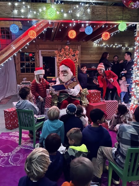 Santa Claus for Hire: 35-Year Veteran with Hand-Made Suit – Entertainers – photo 3