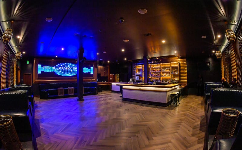 Private Cocktail Bar Event Space with Marble Bar and DJ Booth – Venues in San Francisco – photo 4