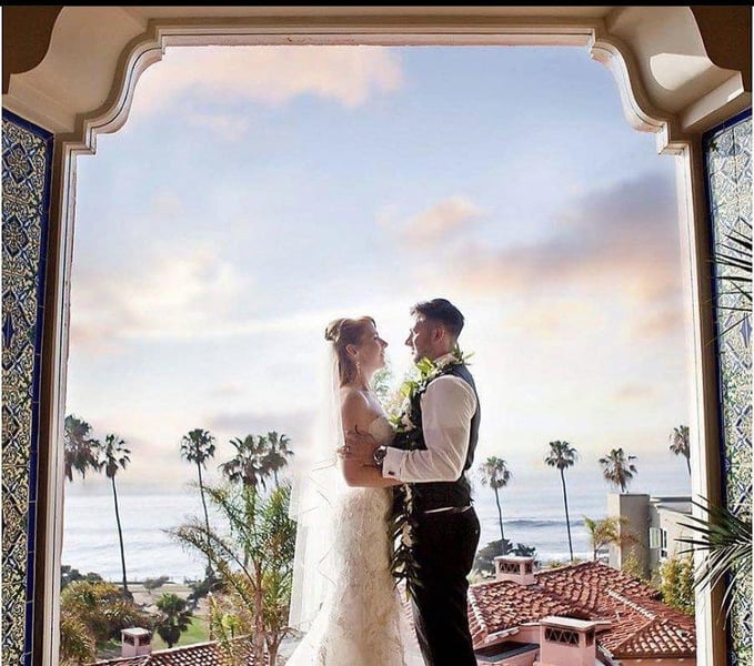 Custom Wedding Florals With Bouquets, Centerpieces and Decor – Florists – photo 3