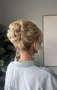 On Location Wedding and Event Hairstyling and Updo Services – Beauty