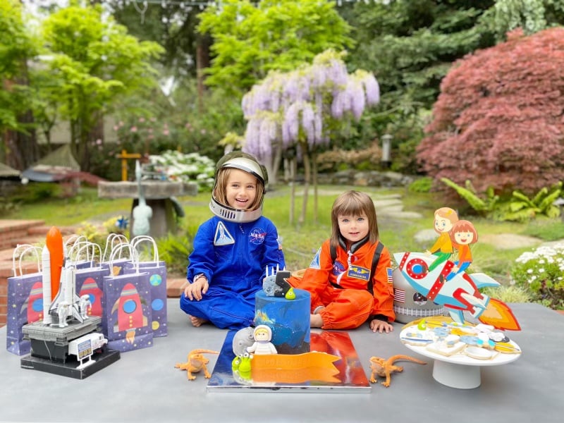 First Birthday Story and Space Decor – Decoration