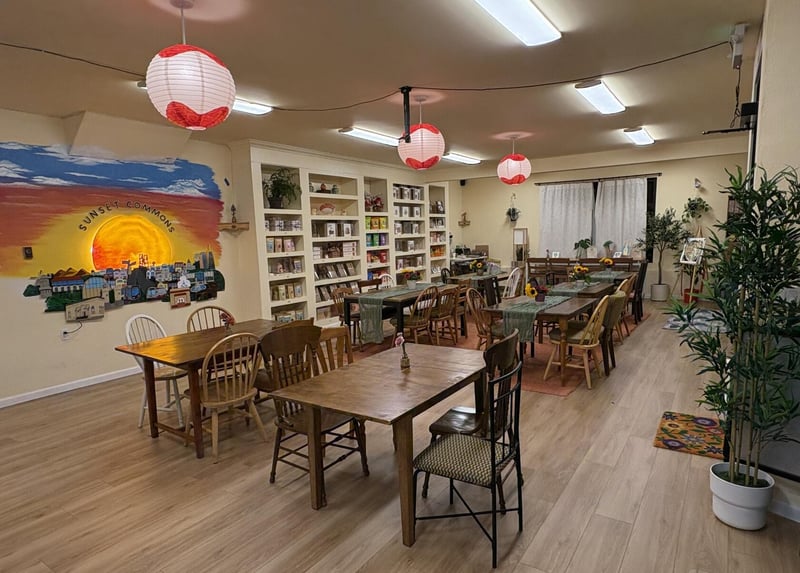 Sunlit Community Cafe Event Space with Craft Tables for 75 – Venues in San Francisco