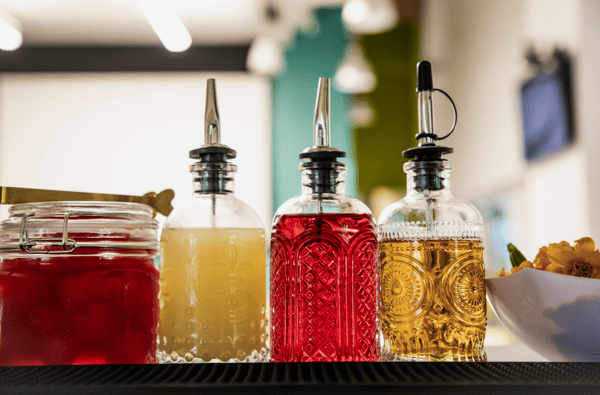 Mobile Bar Service with Satellite Bar and Two Signature Drinks – Bar Services