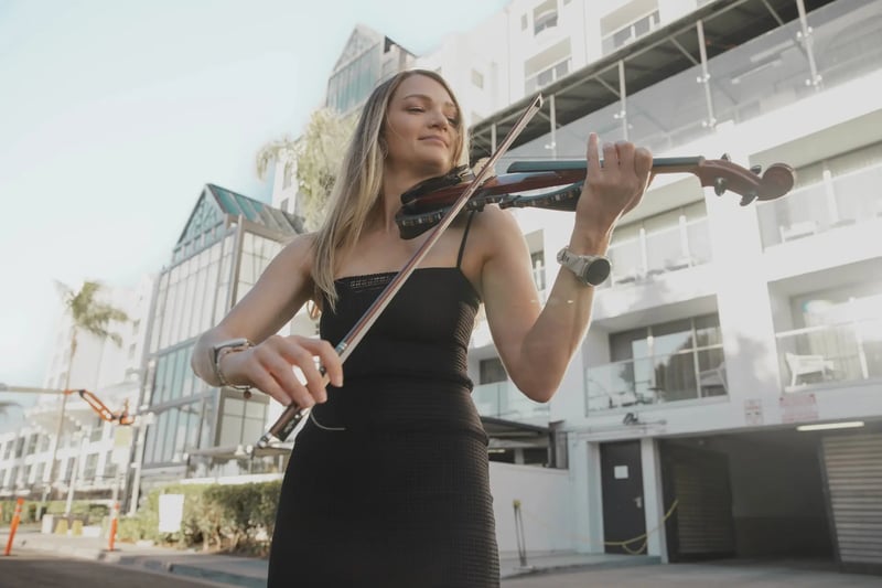 Live Electric and Acoustic Violin for Weddings and Celebrations – Bands – photo 4