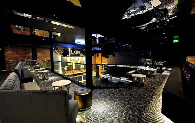 Nightclub-Style Event Space with LED Wall and Moving Lights – Venues in San Francisco – photo 4