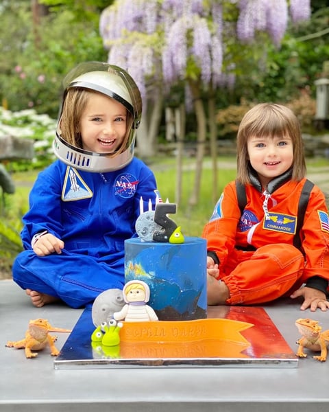 First Birthday Story and Space Decor – Decoration – photo 4