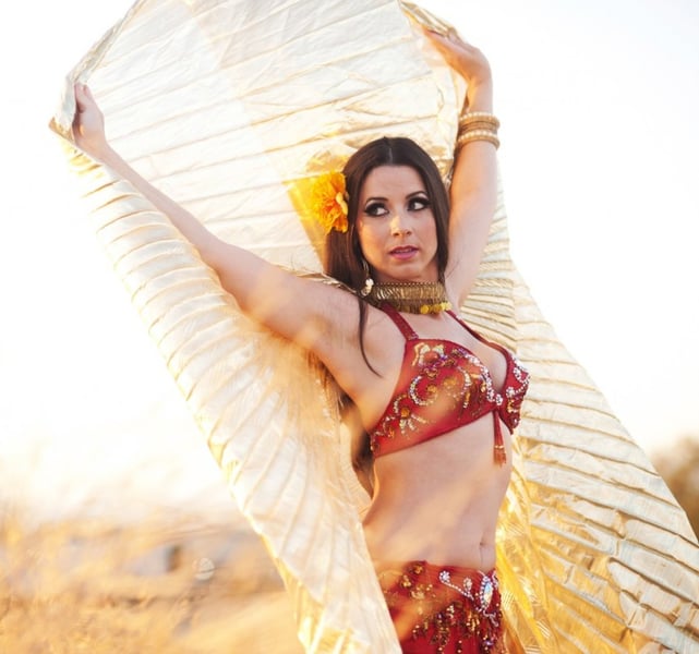 Belly Dancer for Hire — Elegant Solo and Troupe Performances – Entertainers – photo 3