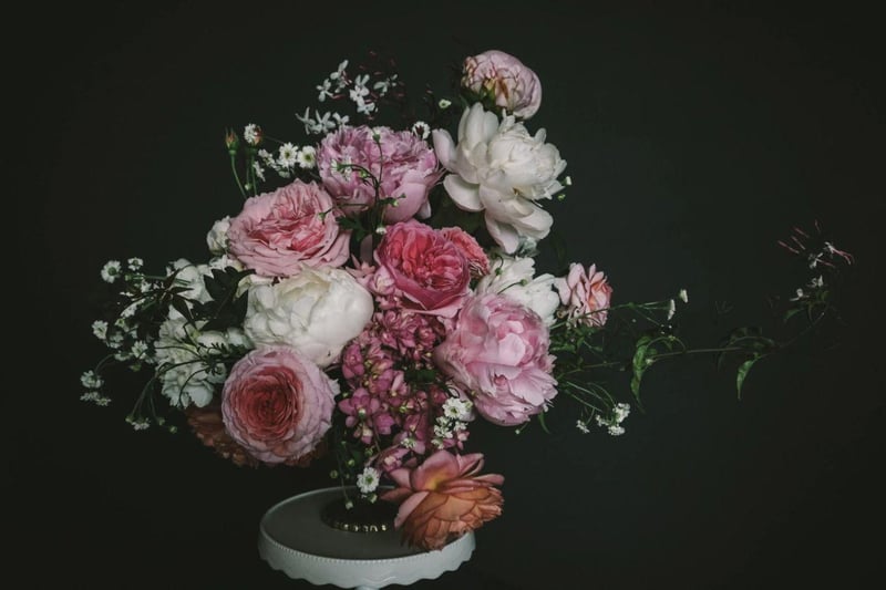 Seasonal Flower Centerpieces Designed to Match Your Event Theme – Florists – photo 2