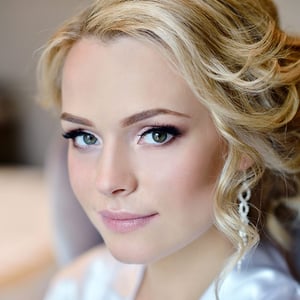 On-Location Special Event Hair and Makeup Combo Service – Beauty