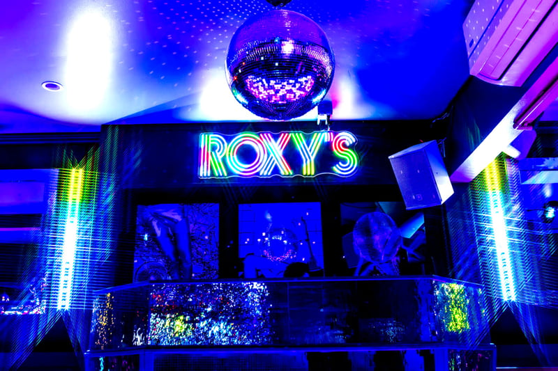 Inviting Bar & Lounge for Celebrations in Marina in San Francisco – Venues – photo 3