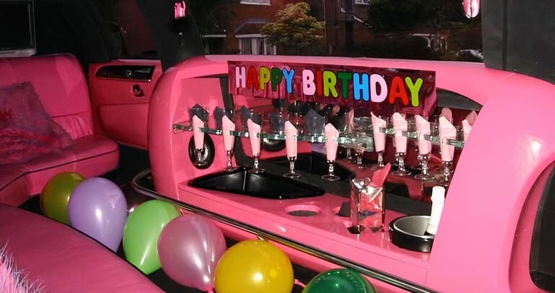 Pink Stretch Hummer Limo with Disco Lights and Onboard Minibar – Venues in San Francisco – photo 3