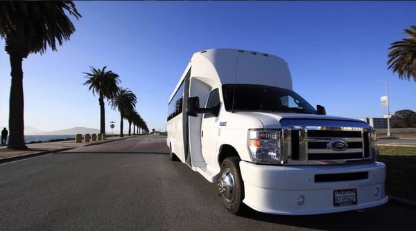Executive Charter Bus with Restroom Rental for Up to 36 Guests – Transportation