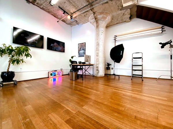 Design Studio with High Ceilings for Events in South Kennedy Tract – Venues in Oakland