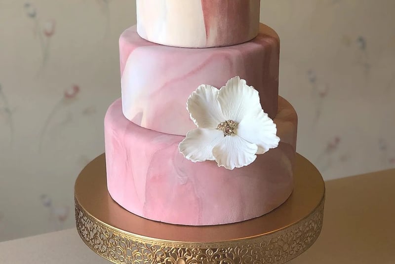 Custom Fondant Wedding Cake Priced per Slice with Delivery – Bakeries