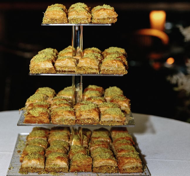 Classic Pistachio Baklava for Wedding Dessert Tables, per Piece – Bakeries – photo 2