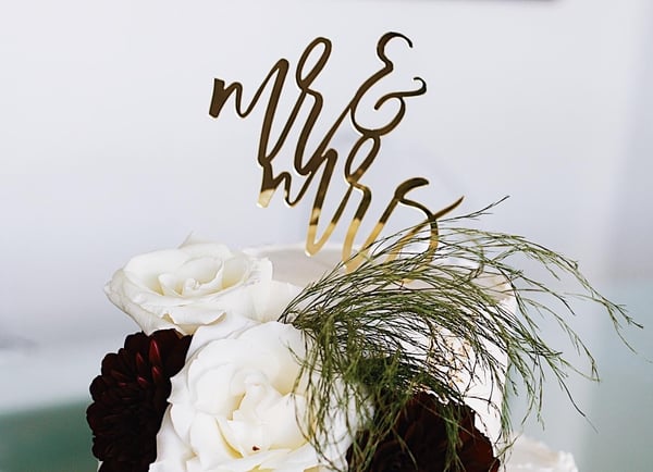 Fondant Wedding Cake Priced by the Slice for Formal Events – Bakeries