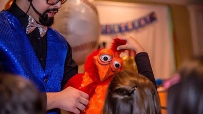 Silly Magic Show for Holiday Parties: 35 Minute Package – Entertainers