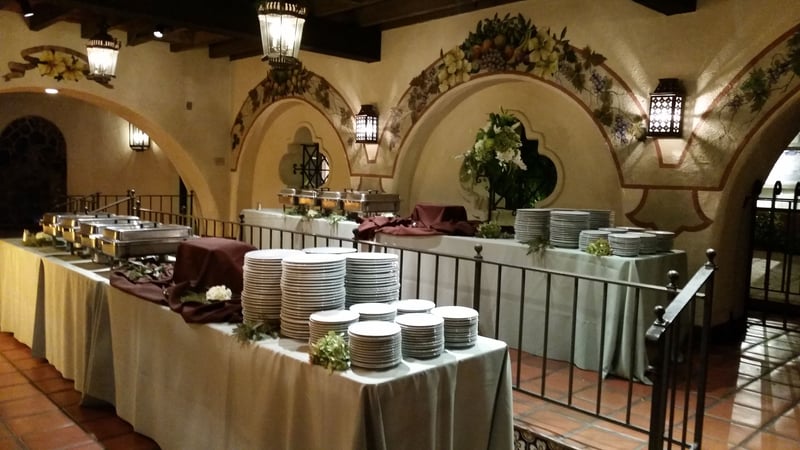 Chicken Entree Dinner Catering with Salad and Two Side Dishes – Catering – photo 3