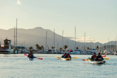 Guided Team Kayak Tour Past Houseboats, Harbor Seals and Ships – Experiences in Sausalito