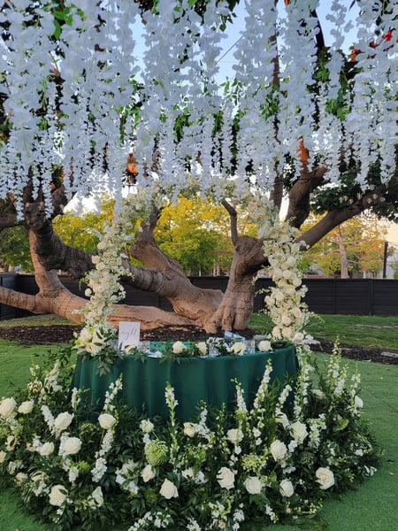 Full-Service Wedding Floral Design with Arches and Setup – Florists – photo 3