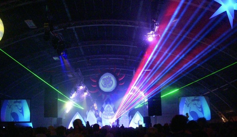 High Power Sky Laser Show Rental for Festivals and Large Events – AV/Tech – photo 4