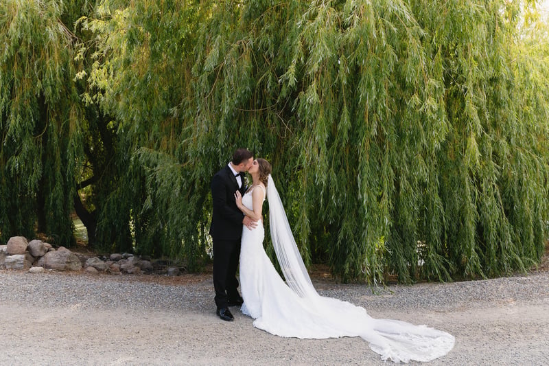 Six-Hour Wedding Photography Package with Two Photographers – Photography