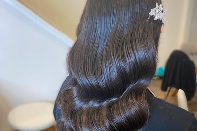 Blowout Hair Styling for Bridesmaids and Family Members – Beauty