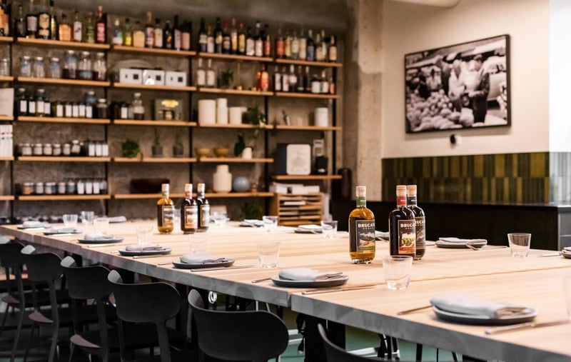 Private Distillery Lab Dining Room with Communal Table for 35 – Venues in San Francisco – photo 3