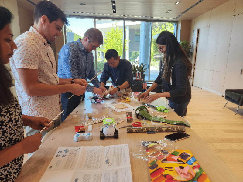 Robot Team Building Challenges – Experiences – photo 4
