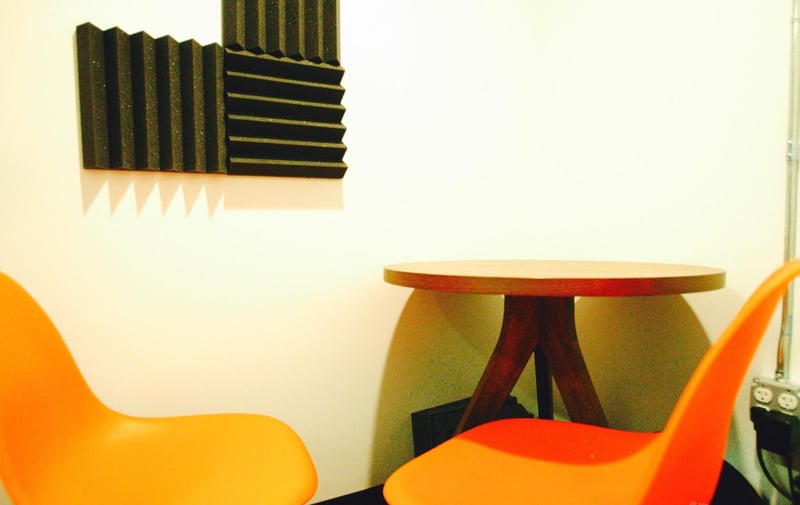 Sound-Isolated Private Booth for Calls, Podcasts and Interviews – Venues in San Francisco