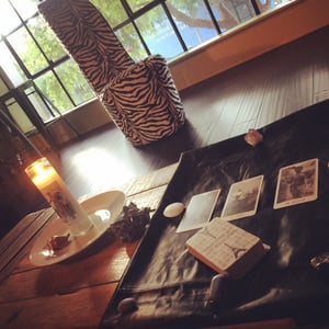 Tarot Reader for Hire — Cards, Crystals, Palms, and Lip-Print Readings – Entertainers