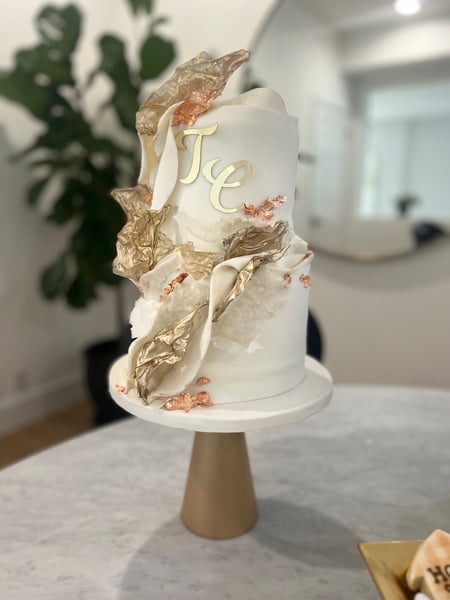 Custom Fondant Wedding Cake Priced Per Slice, Tasting Included – Bakeries – photo 4