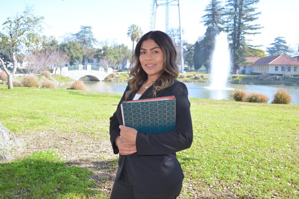 Bilingual English and Spanish Civil Wedding Ceremony Officiant – Officiants