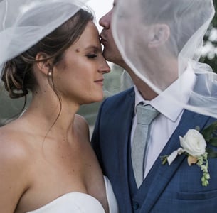 Bay Area Bridal Party Hair Makeup and Lash Application On-Site, Per Person – Beauty