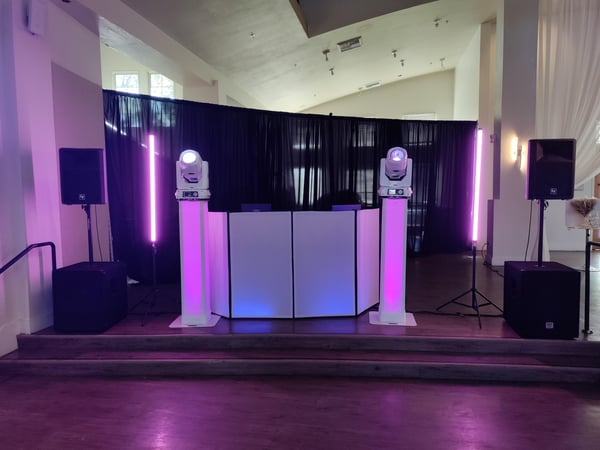 Wedding DJ Package with Ceremony Sound, Dance Lights and Haze – DJs