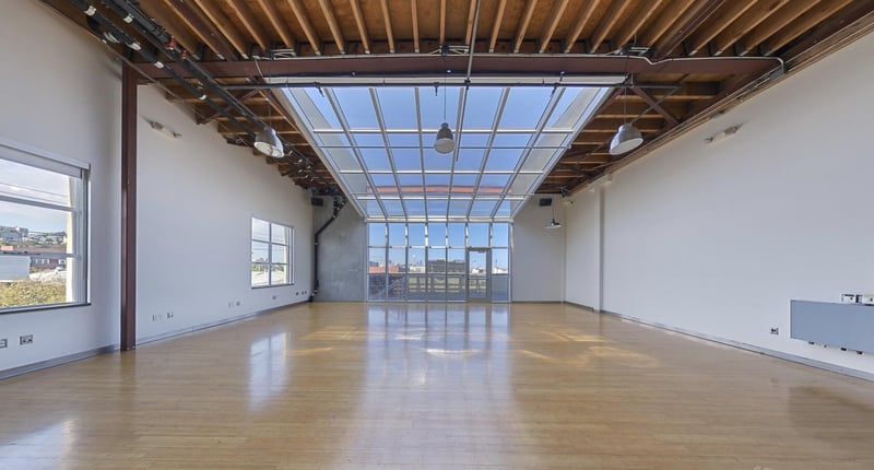 Skylit Industrial Loft Event Space with Walk-Out Deck for 130 – Venues in San Francisco