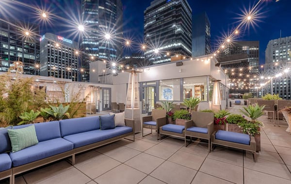 Penthouse Rooftop Deck with Skyline Views, Bar and Grill – Venues in San Francisco