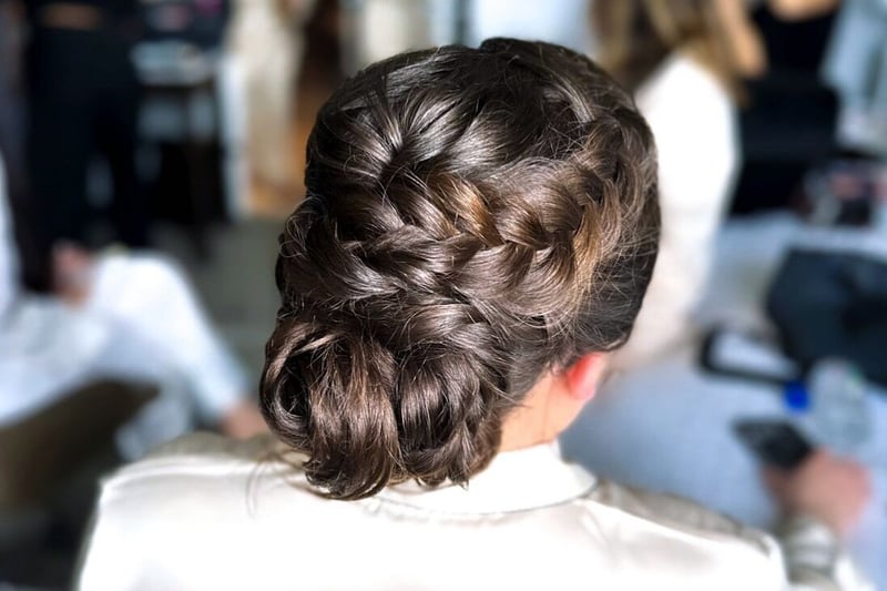Bridal Hairstyling with Blowout or Updo for Your Wedding Day – Beauty