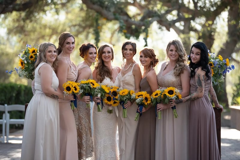 Custom Wedding Florals With Bouquets, Centerpieces and Decor – Florists – photo 2