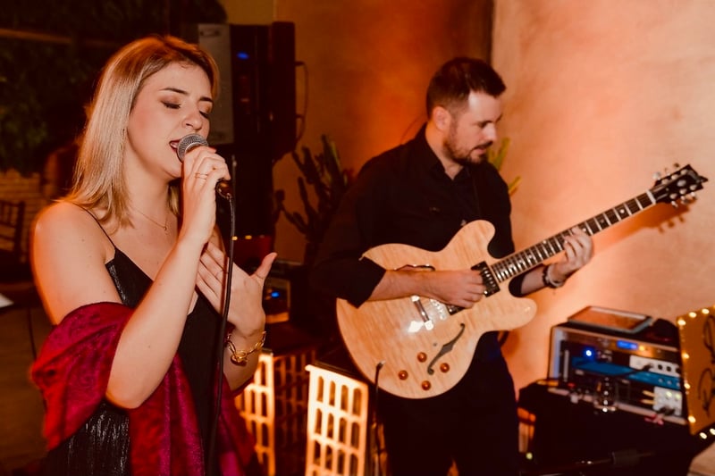 Live Bossa Nova, Jazz and Pop Duo with a 500+ Song Repertoire – Bands